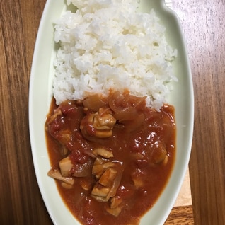 トマト缶でチキンハヤシライス♩